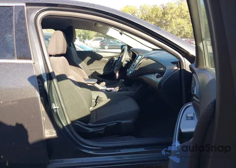 2018 Chevrolet Malibu 1Fl из США, поврежденный, VIN 1G1ZC5STXJF188570